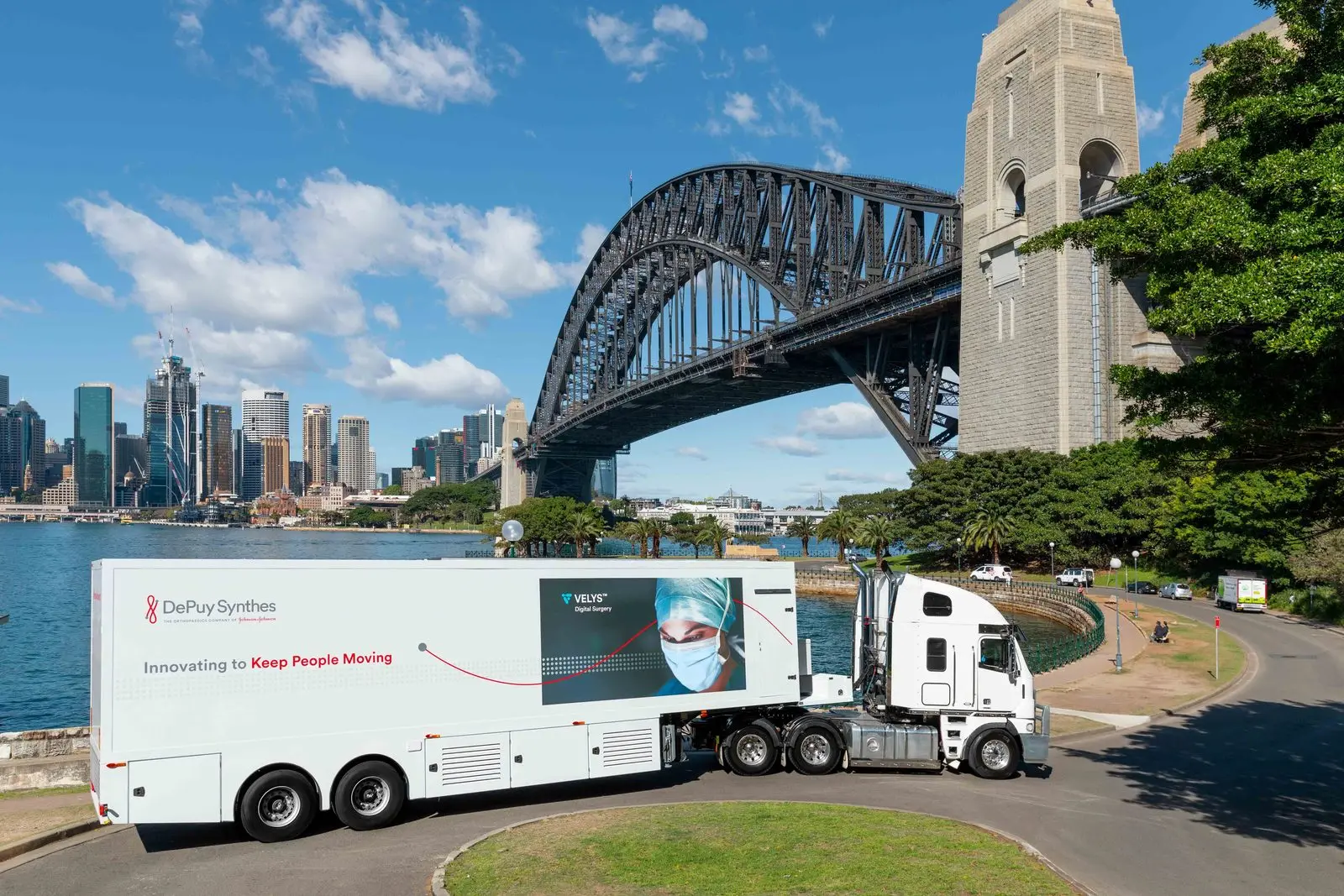 Johnson & Johnson VELYS Mobile Lab and Virtual Tour, image 11 of 14