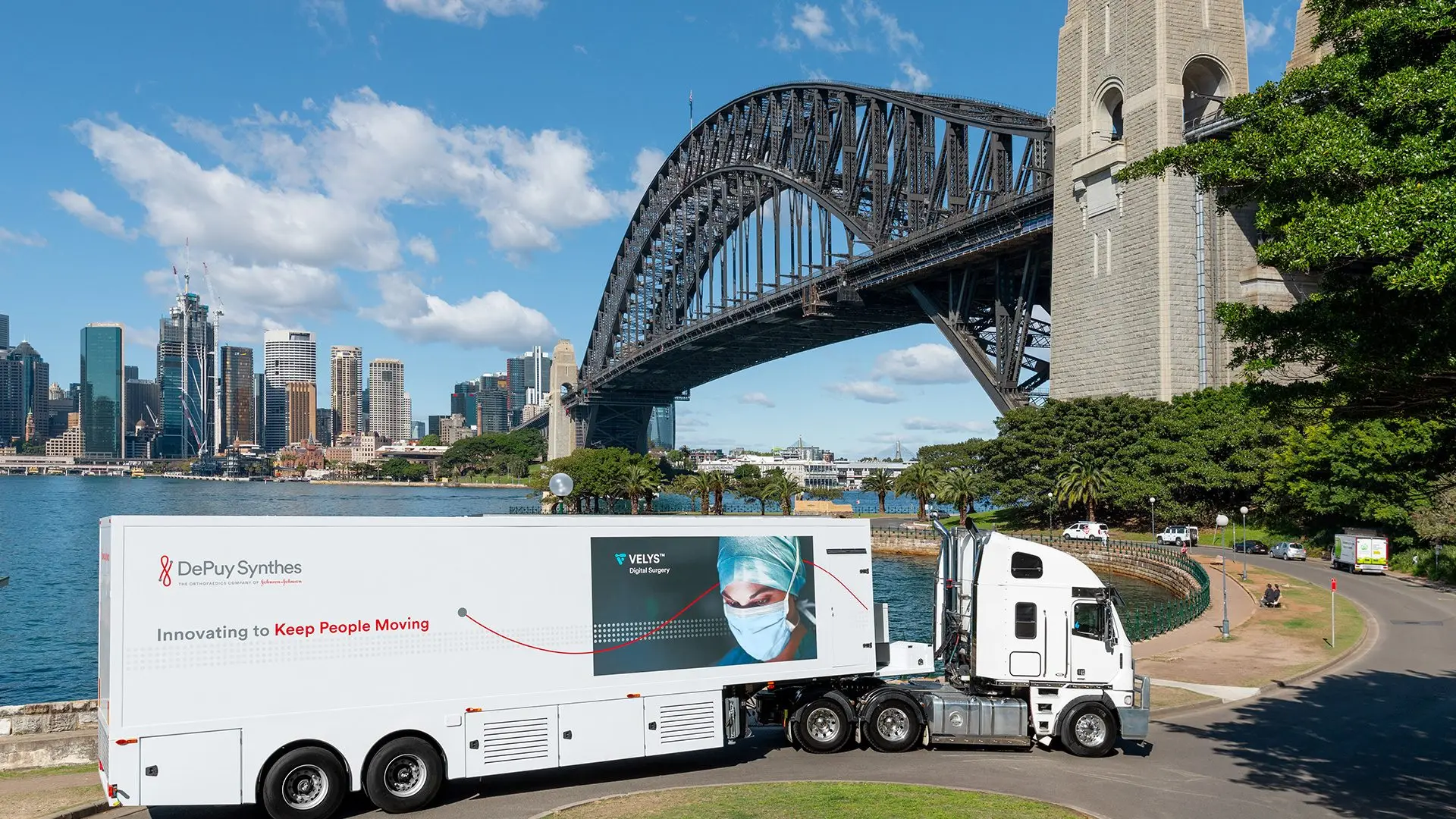 Johnson & Johnson VELYS Mobile Lab and Virtual Tour